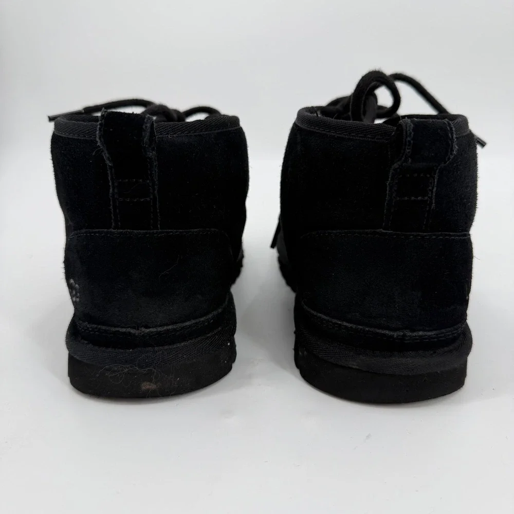 UGG Neumel Black Suede Lace Up Chukka Boots 3236 Mens 7 Womens 9